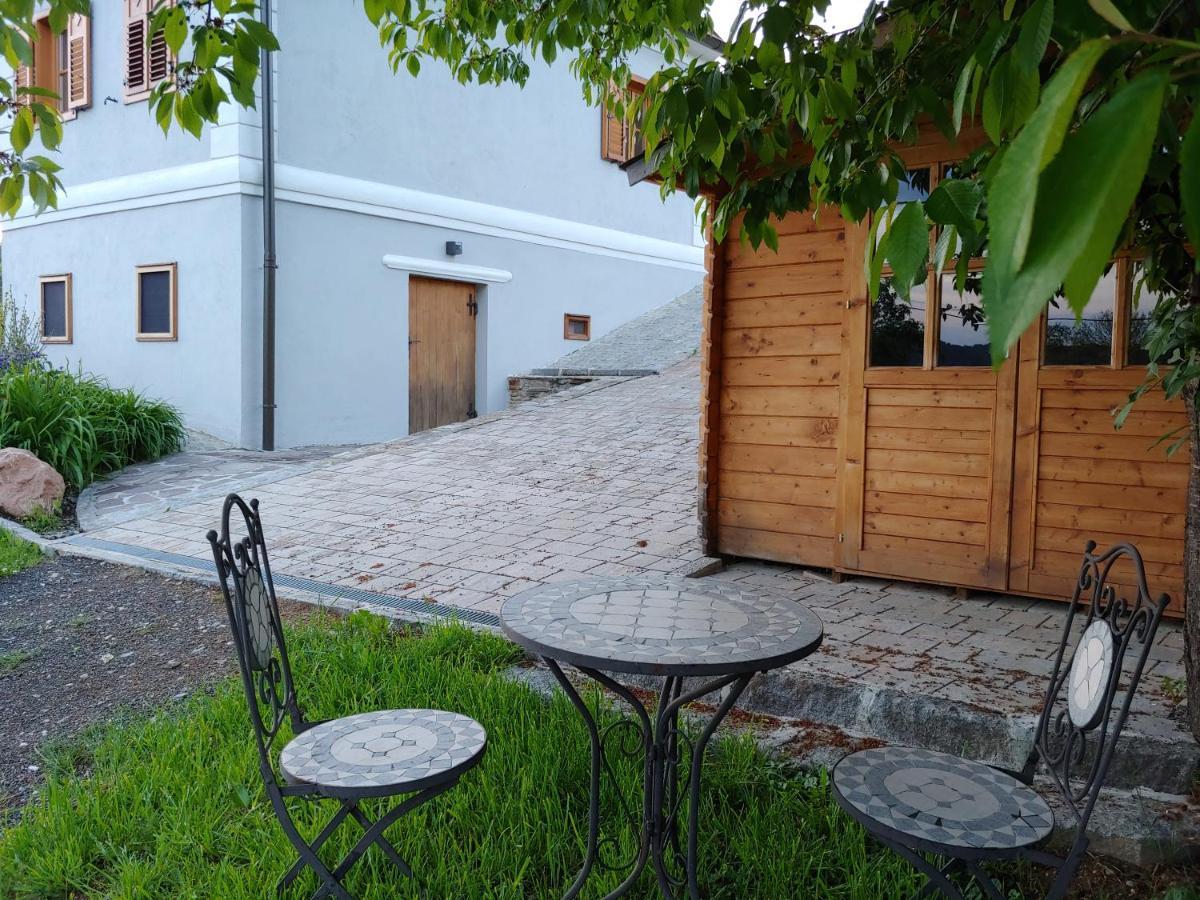 Kleine Reblaus Apartment Bad Waltersdorf Exterior photo